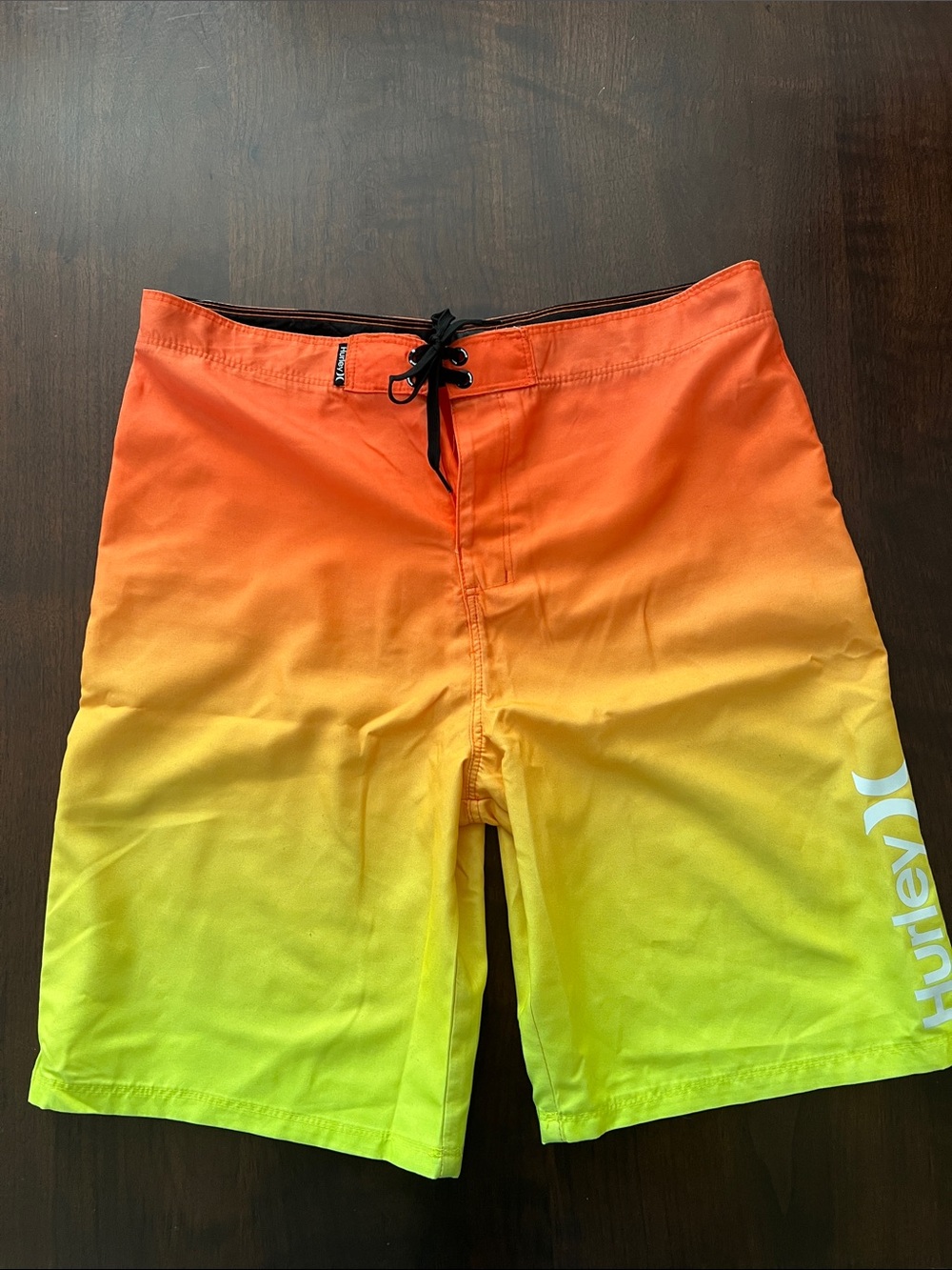 Hurley boys XL Men's S Orange to Yellow Ombre Board Shorts